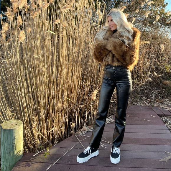 Aritzia Melina Pants - Picture 6 of 6